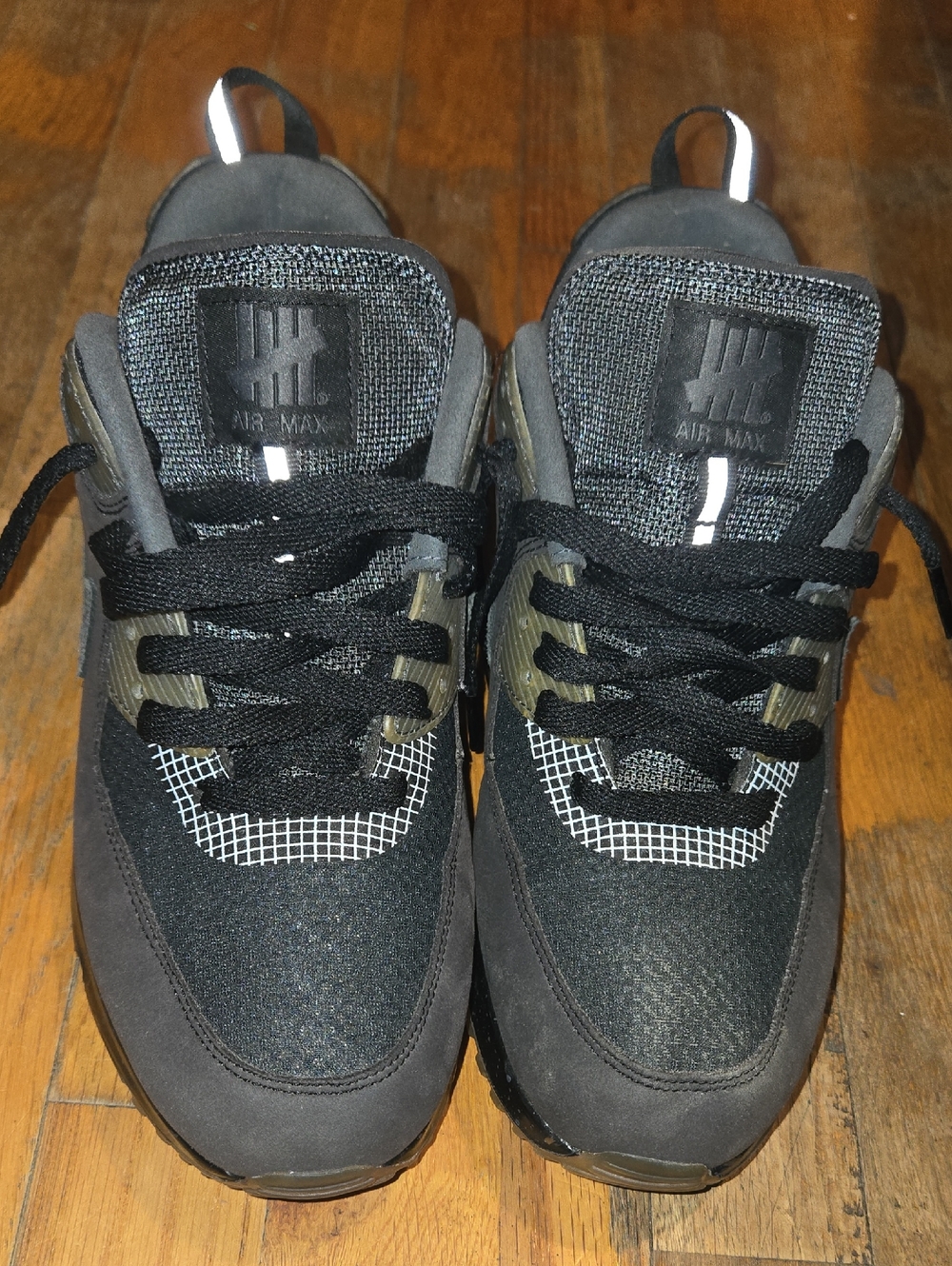 UNDEFEATED x Air Max 90 Black/Charcoal Grey Sneakers